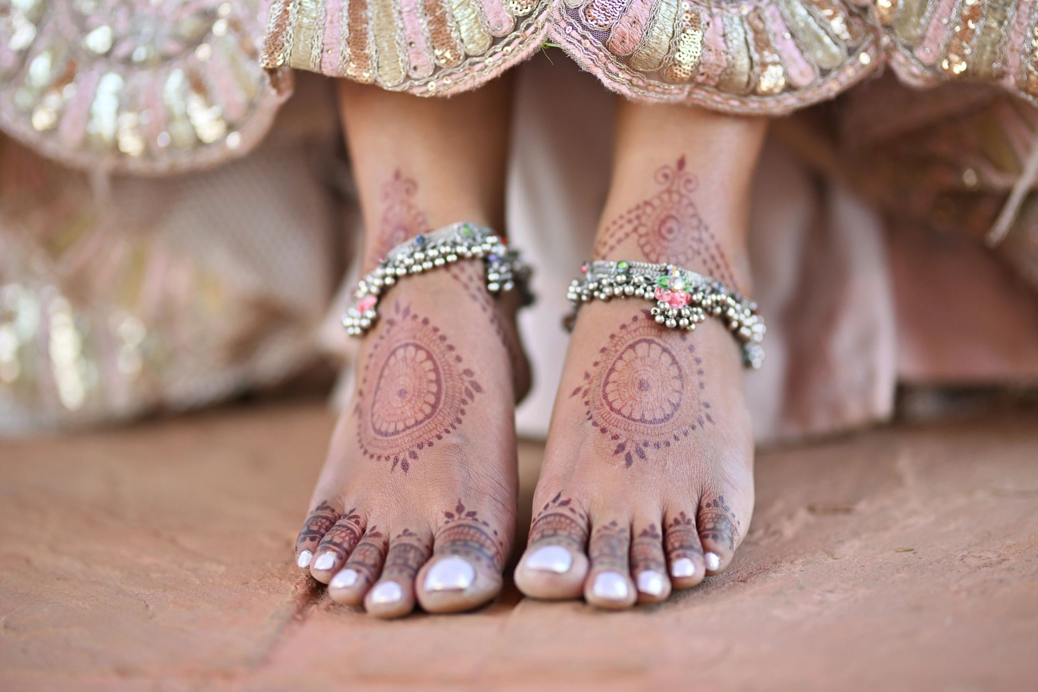 elegant anklet for special occasion